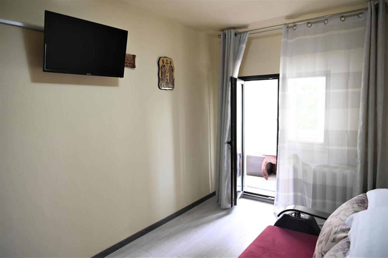 Marin Hotel Apartment Brasov Exterior photo